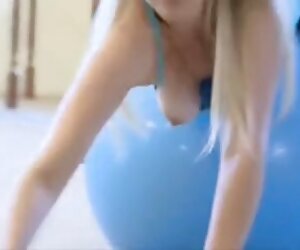 Anastasia sinh vien dit nhau nho làm việc Thủ dâm trong nhà bếp