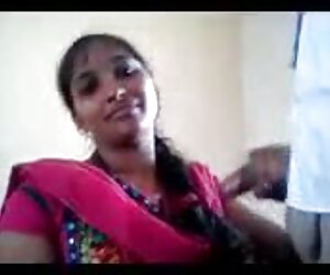 Lesbian dit nhau tren xe