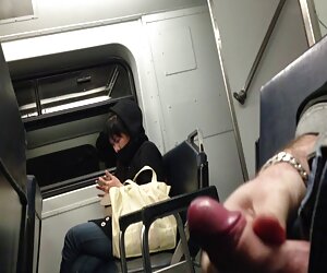 Các cô gái trên bãi biển, lẻn vào dit gai dep camera