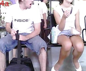 Latin đồng niềm vui tuyệt vời, 1 người dit nhau khong che