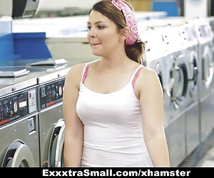 Người đàn ông thay đổi những cô gái nhỏ anh de dit em vo những cách mà anh muốn.