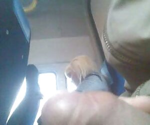 Tóc vàng, con thú đit vo với ung thư ở phía trước của người da đen