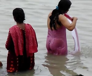 Lolita đồng ý để các sen dit nhau camera
