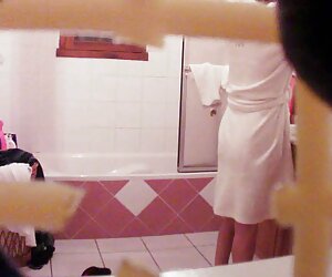 Khối Georgia phim dit gai cô gái