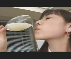 Tóc đỏ con Thú tách ra một chàng trai, và sec du nhau rên rỉ: